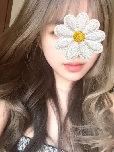 Linh Cute Hàng Mới 100% Gái Non